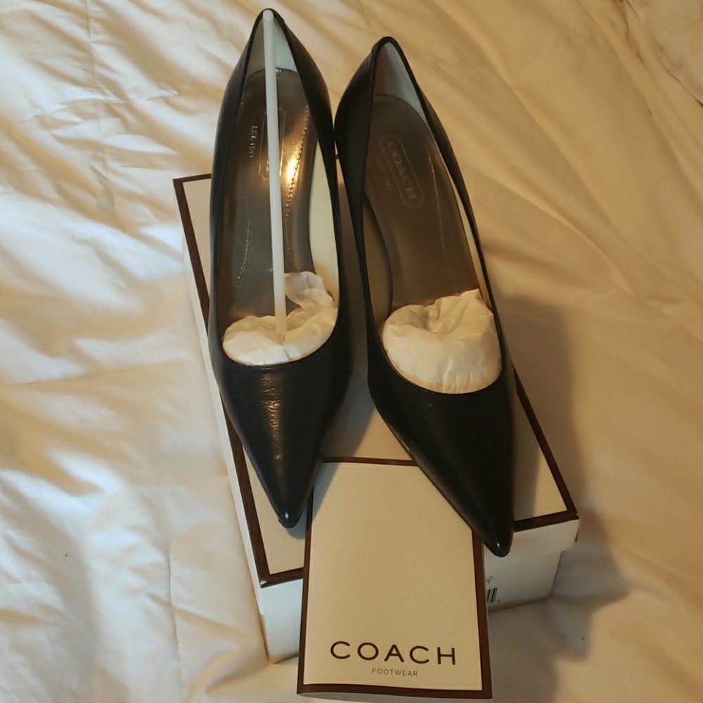 Coach Amy Pumps Navy